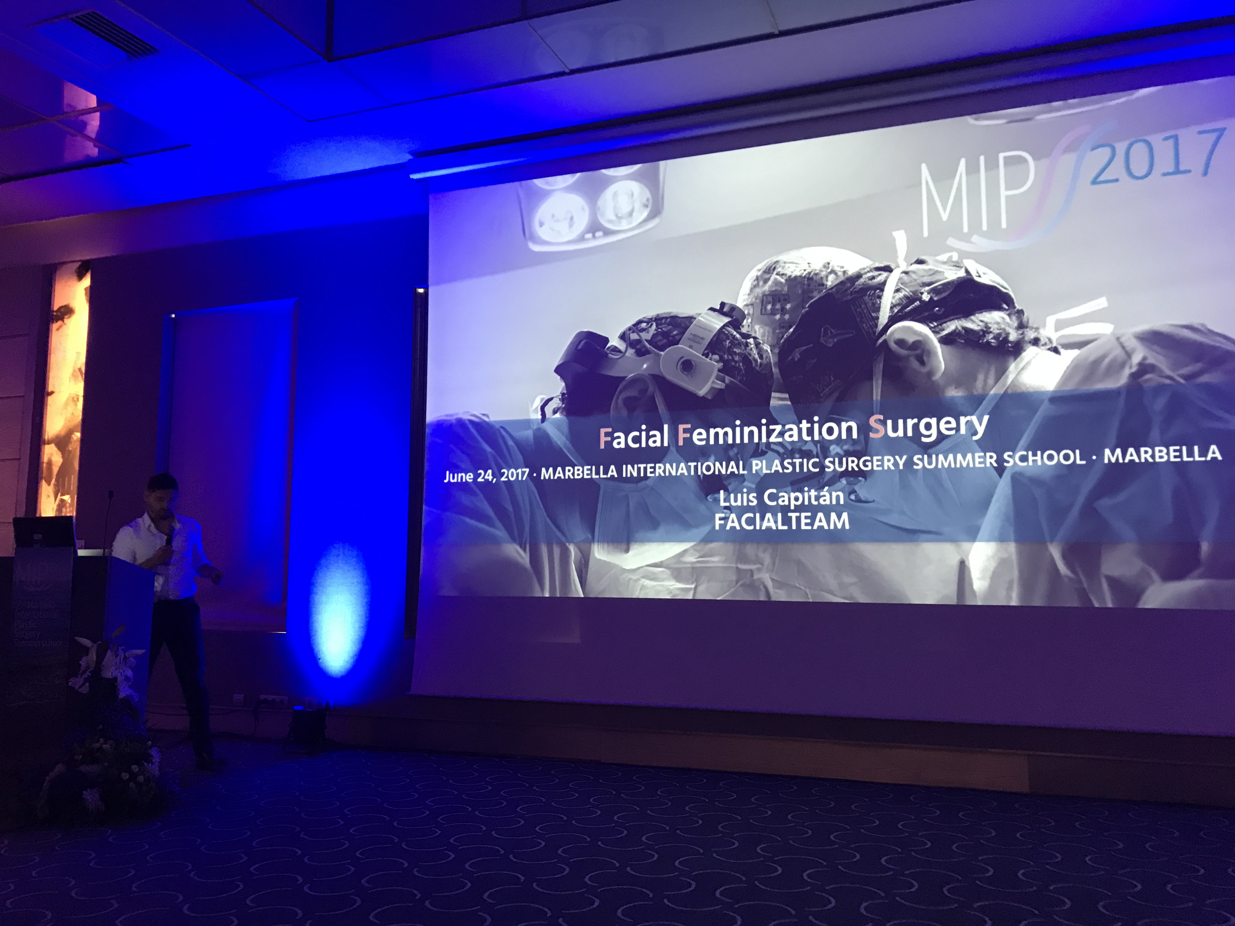 Cirugía facial charla - Clínica Cirugía Estética Madrid